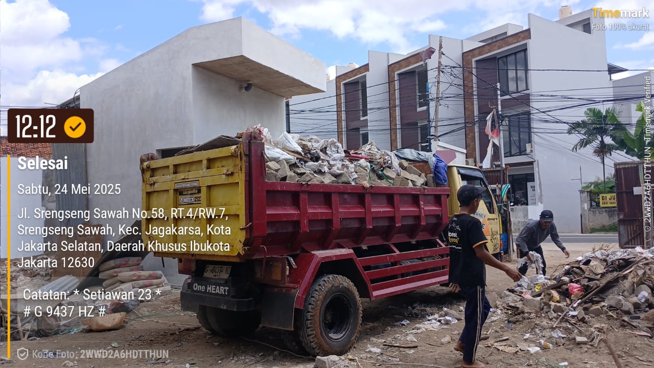 Jasa Buang Puing dengan armada dump truck